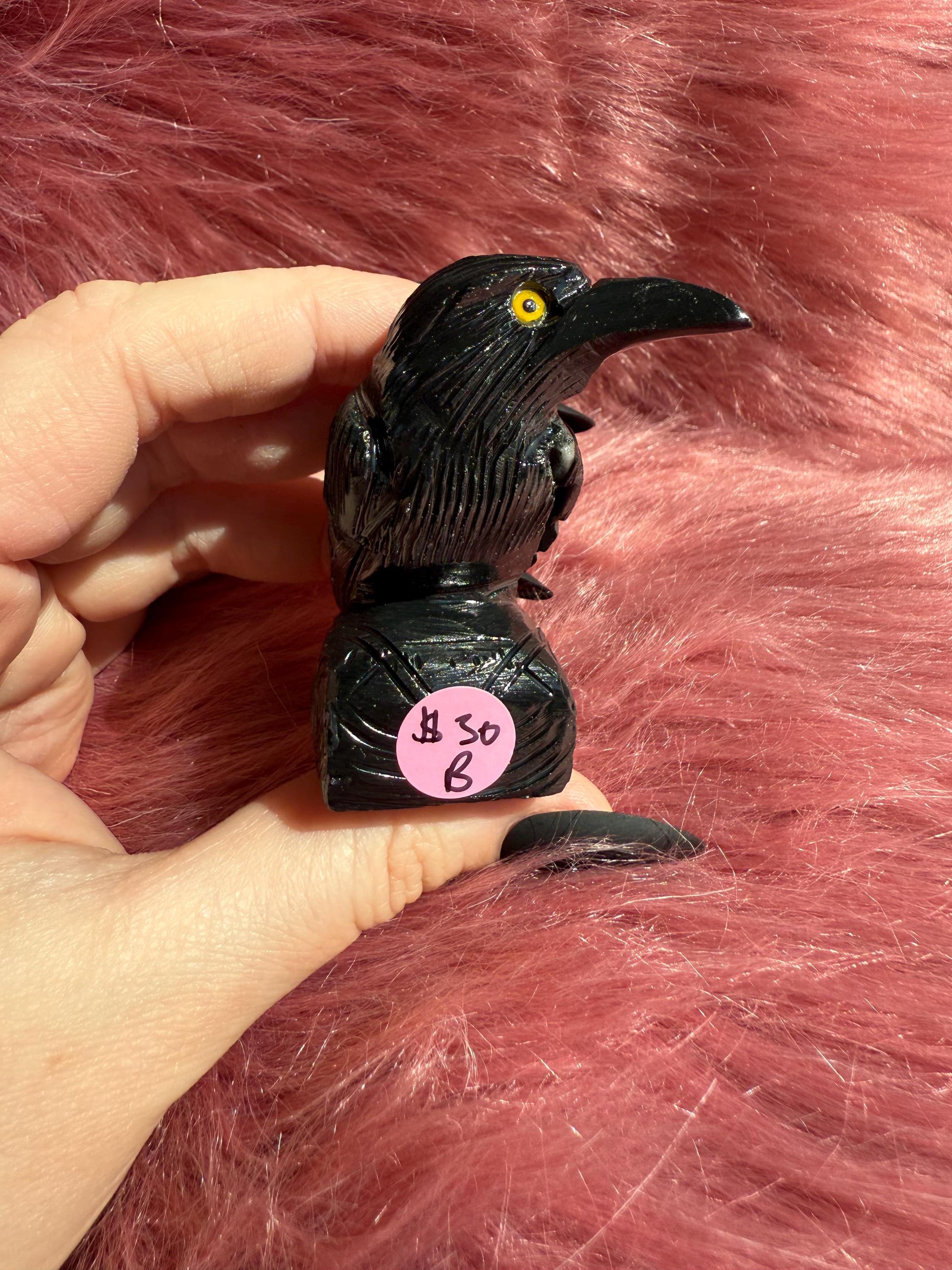 ONE (1) Stunning Obsidian Raven Carving Made in Peru
