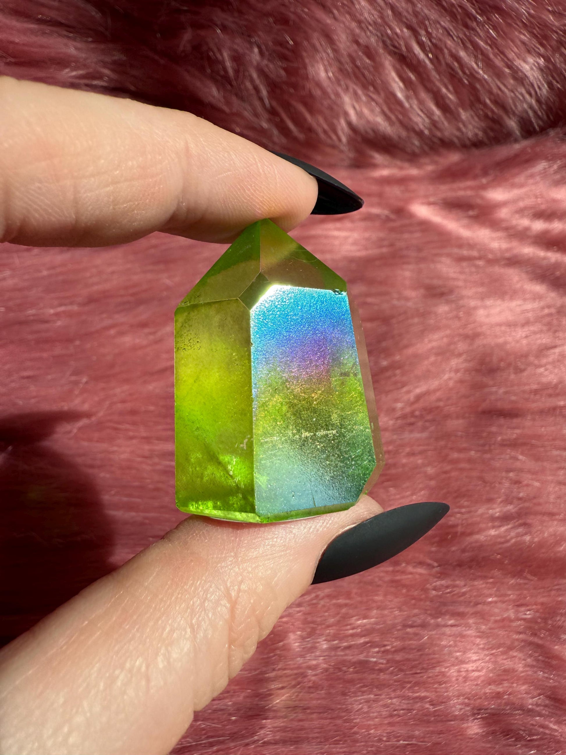 Stunning High Quality Aura Quartz Mini Tower