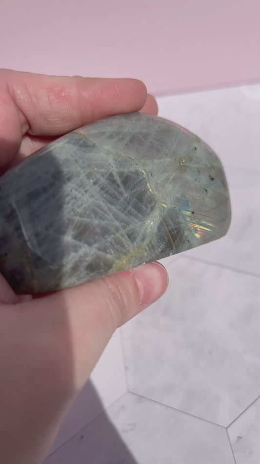 ONE (1) Stunning Flashy Purple Labradorite Freeform (52)