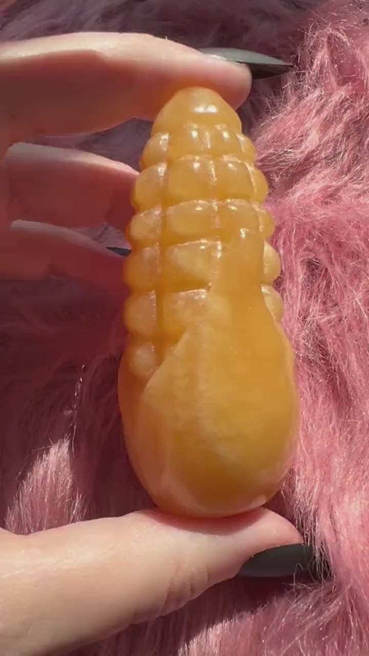 ONE (1) Stunning High Quality Yellow Calcite Corn Cob Carving